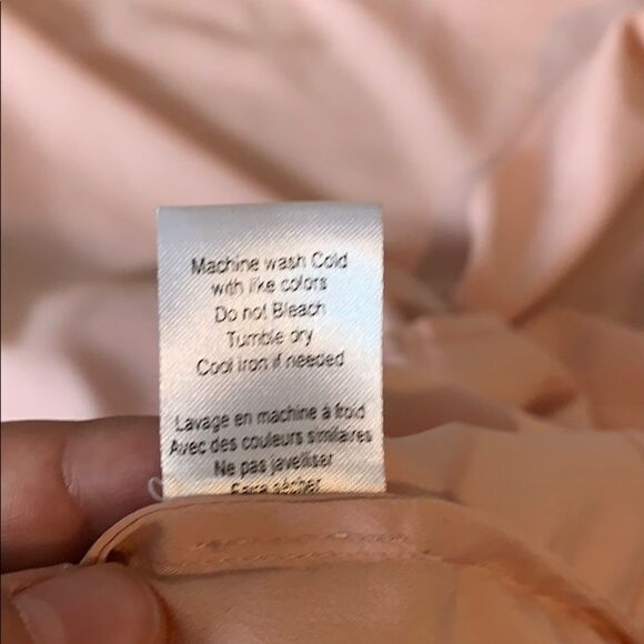 Tre’s Jolie sleeveless blouse pink size large - Picture 8 of 8